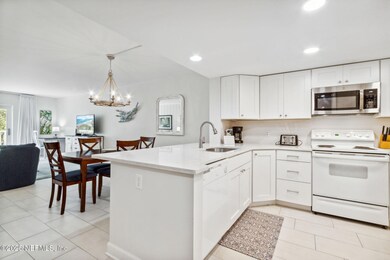 10-web-or-mls-2080 Beachwood Rd_25