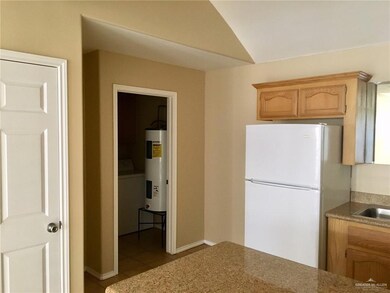 2503 Salvatierra Ave unit 5, Edinburg, TX 78541 - photo 3