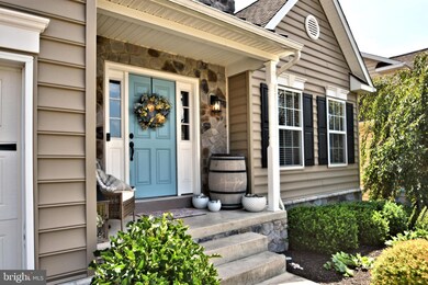 2135 Larkspur Ct, Pennsburg, PA 18073 - photo 4