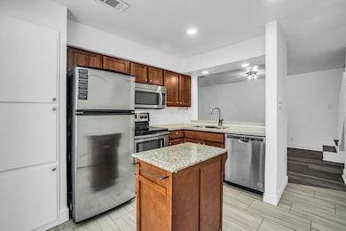 4777 Cedar Springs Rd unit 8L, Dallas, TX 75219 - photo 7