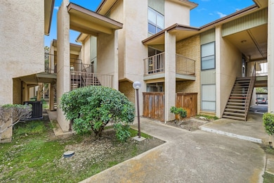 12818 Midway Rd unit 2078B, Dallas, TX 75244 - photo 5