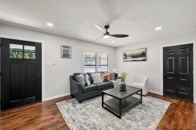 212 Charlene Dr, Hurst, TX 76053 - photo 4