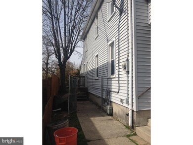 237-239 W Buck St unit B, Paulsboro, NJ 08066 - photo 3