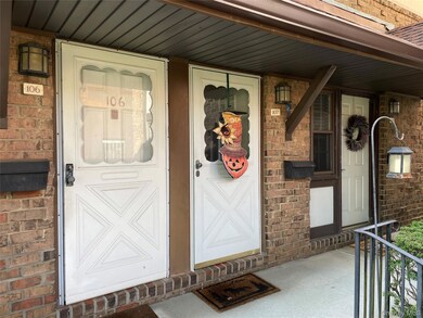 107 Mariners Way, Copiague, NY 11726 - photo 3