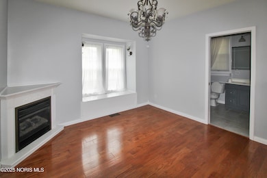 423 Fulton St, Port Clinton, OH 43452 - photo 4