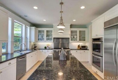Long granite island gives you ample space to work 