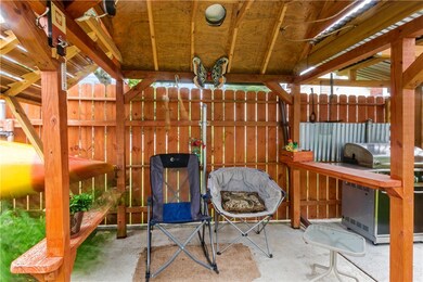 15 Foundry St, Central Falls, RI 02863 - photo 5