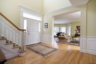 759 Waldens Pond Rd, Albany, NY 12203 - photo 4