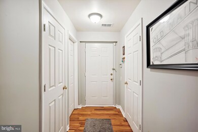 18801 Sparkling Water Dr unit 8/203, Germantown, MD 20874 - photo 2