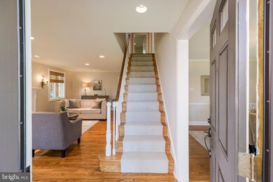 22 Levering Cir, Bala Cynwyd, PA 19004 - photo 2