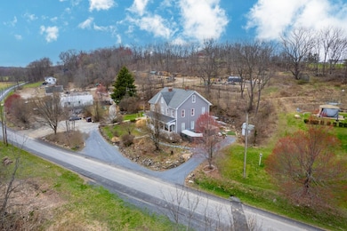 97 Deblock Rd, New Hampton, NY 10958 - photo 3