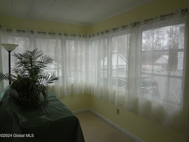 81 Cuthbert St, Schenectady, NY 12302 - photo 7
