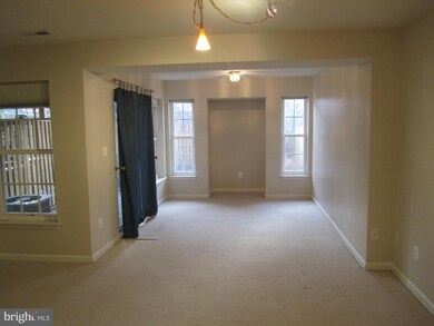 9070 Two Bays Rd, Lorton, VA 22079 - photo 6