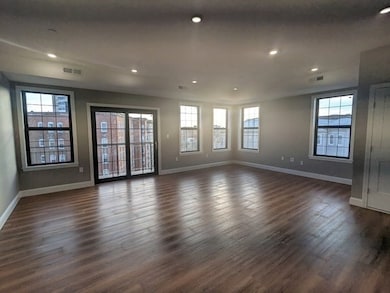 13 Nahant St unit 4A, Lynn, MA 01902 - photo 2