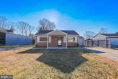 6903 University Dr, Middle River, MD 21220 - photo 2