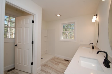 21 Griffin Rd, Hudson, NH 03051 - photo 7