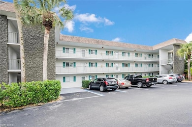 5635 Rattlesnake Hammock Rd unit D-203, Naples, FL 34113 - photo 7