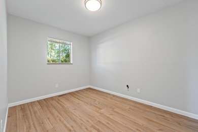 2111 Sycamore St, Kenova, WV 25530 - photo 6