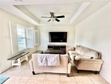 204 N Iris St, Pharr, TX 78577 - photo 3