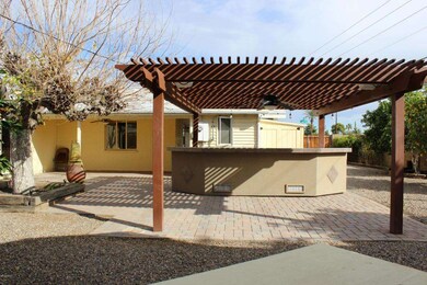 Great Backyard for Entertaining!