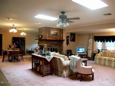 LivingRoom4