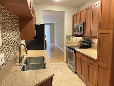 356 SW 14th Ave unit 356, Fort Lauderdale, FL 33312 - photo 3