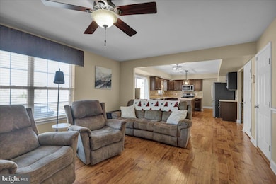 37 Walnut Dr W, Bernville, PA 19506 - photo 7