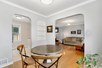 644 E Thacker St, Des Plaines, IL 60016 - photo 3