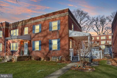 332 Sycamore Rd, Reading, PA 19611 - photo 2