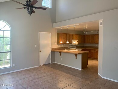 737 N Entrada St, Chandler, AZ 85226 - photo 2