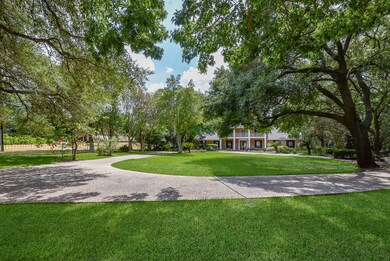 100 Hillcrest Dr, Richmond, TX 77469 - photo 3