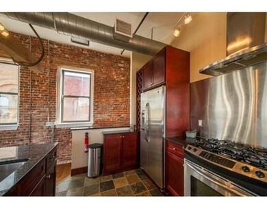 33 Munroe St unit 4, Lynn, MA 01901 - photo 4