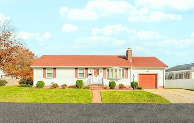 48 Howard St, North Dartmouth, MA 02747 - photo 3