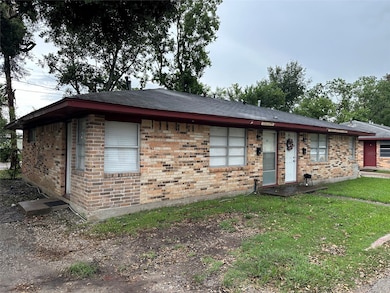 2922 Randolph Rd, Pasadena, TX 77503 - photo 6