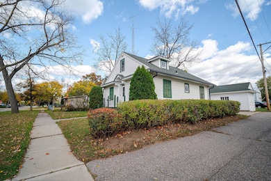 622 Bowman Rd, Wisconsin Dells, WI 53965 - photo 5