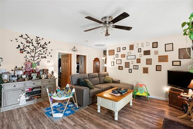 336 Killingly St unit C, Providence, RI 02909 - photo 3