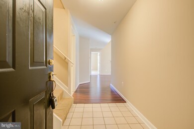 103 Timberbrook Ln unit 304, Gaithersburg, MD 20878 - photo 2