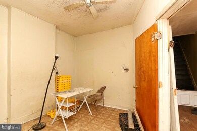 1911 Kossuth St, Camden, NJ 08104 - photo 5