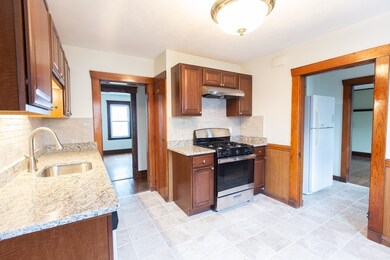 28 Moffat Rd unit 1, Quincy, MA 02169 - photo 2
