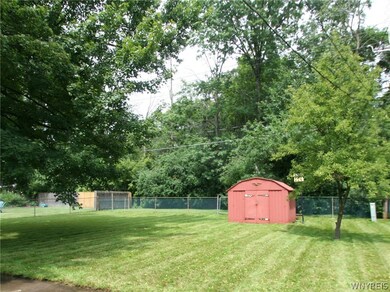 963 Fairmont Ave, North Tonawanda, NY 14120 - photo 3