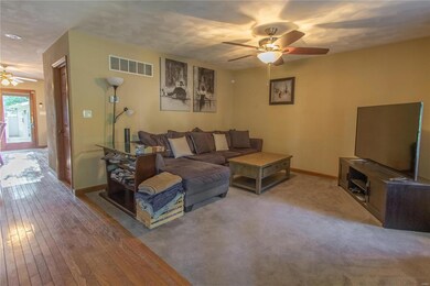 405 N Cherry St, Freeburg, IL 62243 - photo 2