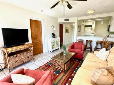 Living Room 3930 S Roosevelt Blvd W212