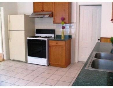 781 Boylston St unit 1, Chestnut Hill, MA 02467 - photo 2