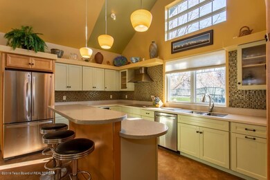 7 Guest House Kitchen