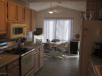 Eat-in Kitchen
