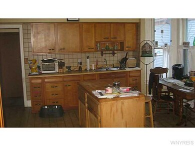 Kitchen LOWER