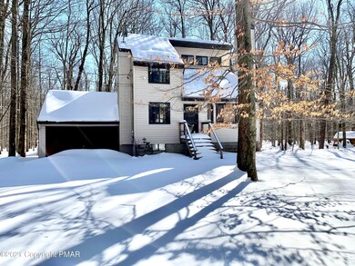 307 Shannon Dr, Long Pond, PA 18334 - photo 2