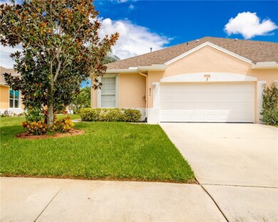 471 E Tangerine Square SW, Vero Beach, FL 32968 - photo 3