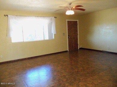 Large Great Room 19x13