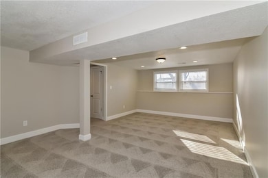 6632 E 134th St, Grandview, MO 64030 - photo 4